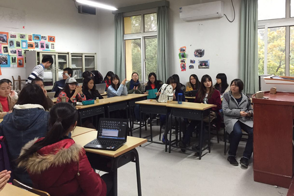 20151110-日语系-日语系高年级党支部经验分享会顺利举办3