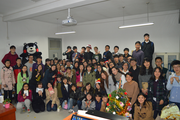 20151222-日语系-日语系团学联举办圣诞游园会2
