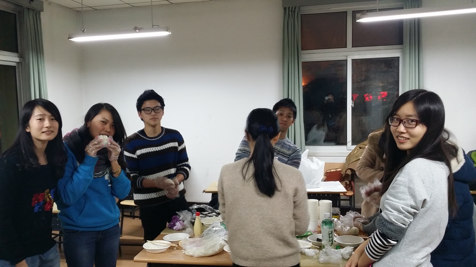20141119-日语系-日语系饭团大作战活动圆满结束